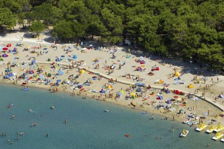 Mobile Homes In Zaton Resort, With Large Pool Area Zaton (Zadar)